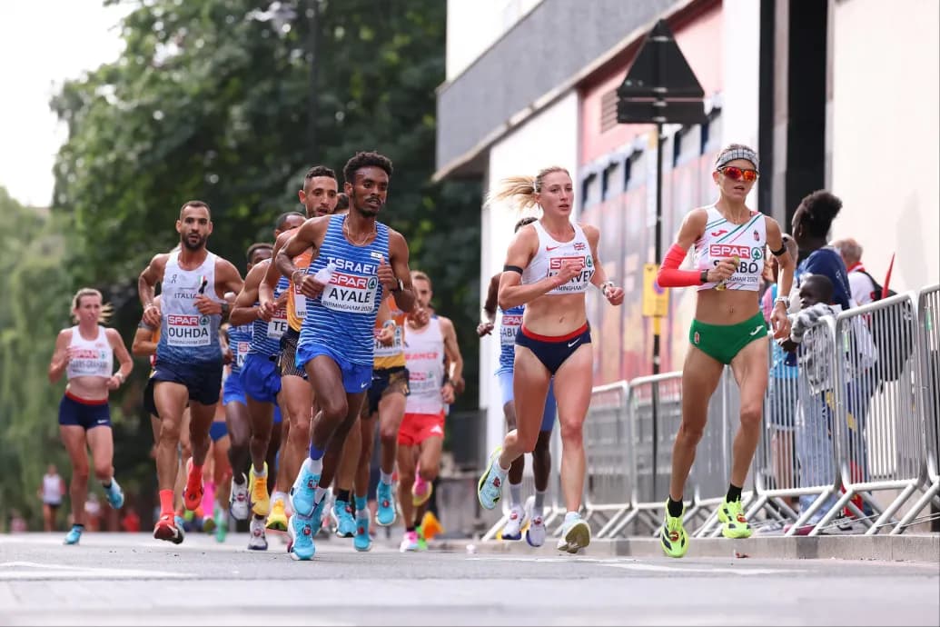 Szenzációs siker, Vindics-Tóth Lili Anna második, Szabó Nóra negyedik lett maratonfutásban az Eb-n