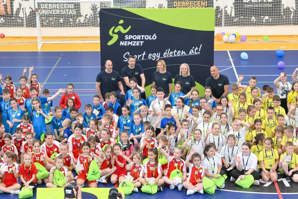 A belügyminiszter fölmentette a Nemzeti Sportügynökség vezetőjét