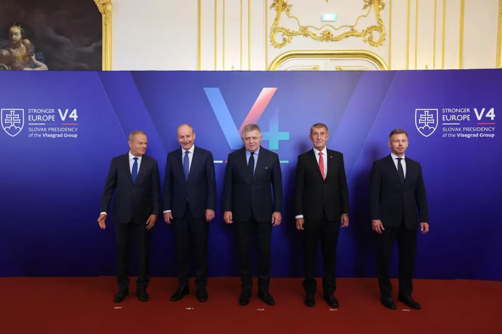 Robert Fico a pozsonyi V4-találkozón: Hivatalosan is kimondom, hogy a visegrádi négyek újra él