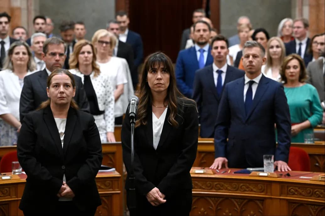 Az adatvédelmi hatóság szerint a GDPR szinte összes alapelvét sérti, hogy a Fidesz listázza az NVVH dolgozóit