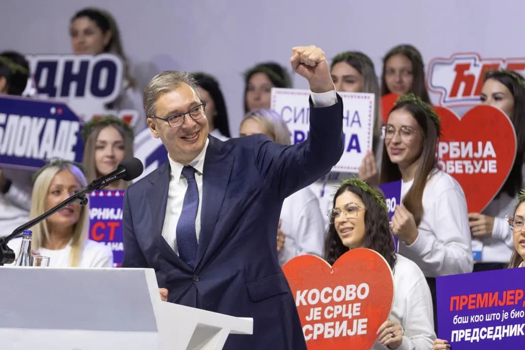 Mindenki győzelemre készül: Vučić átmentené a hatalmát, az egyetemisták listája pedig megbuktatná a rendszerét