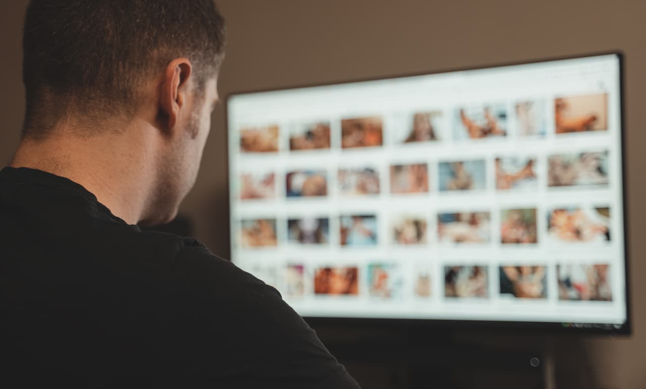 Hadba állíthatják a pornósokat Oroszország ellen az ukránok