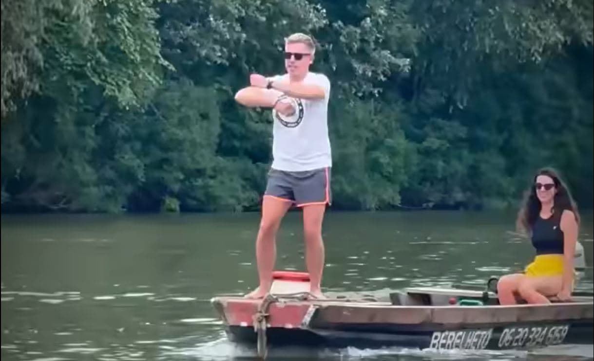 Magyar Péter a barátnőjének is adott egy zsíros pozíciót