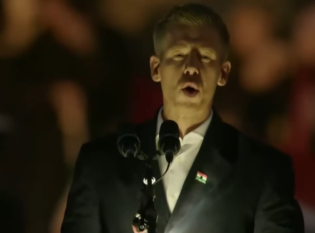 Párkapcsolati alkalmatlanság, önimádat, miniszterelnökség