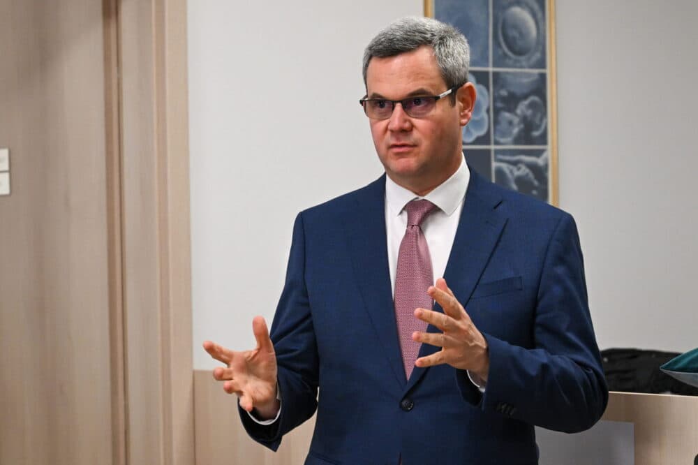 Takács Péter a lélegeztetőgép-beszerzésekről: Nem lehetett emberéletekkel játszani