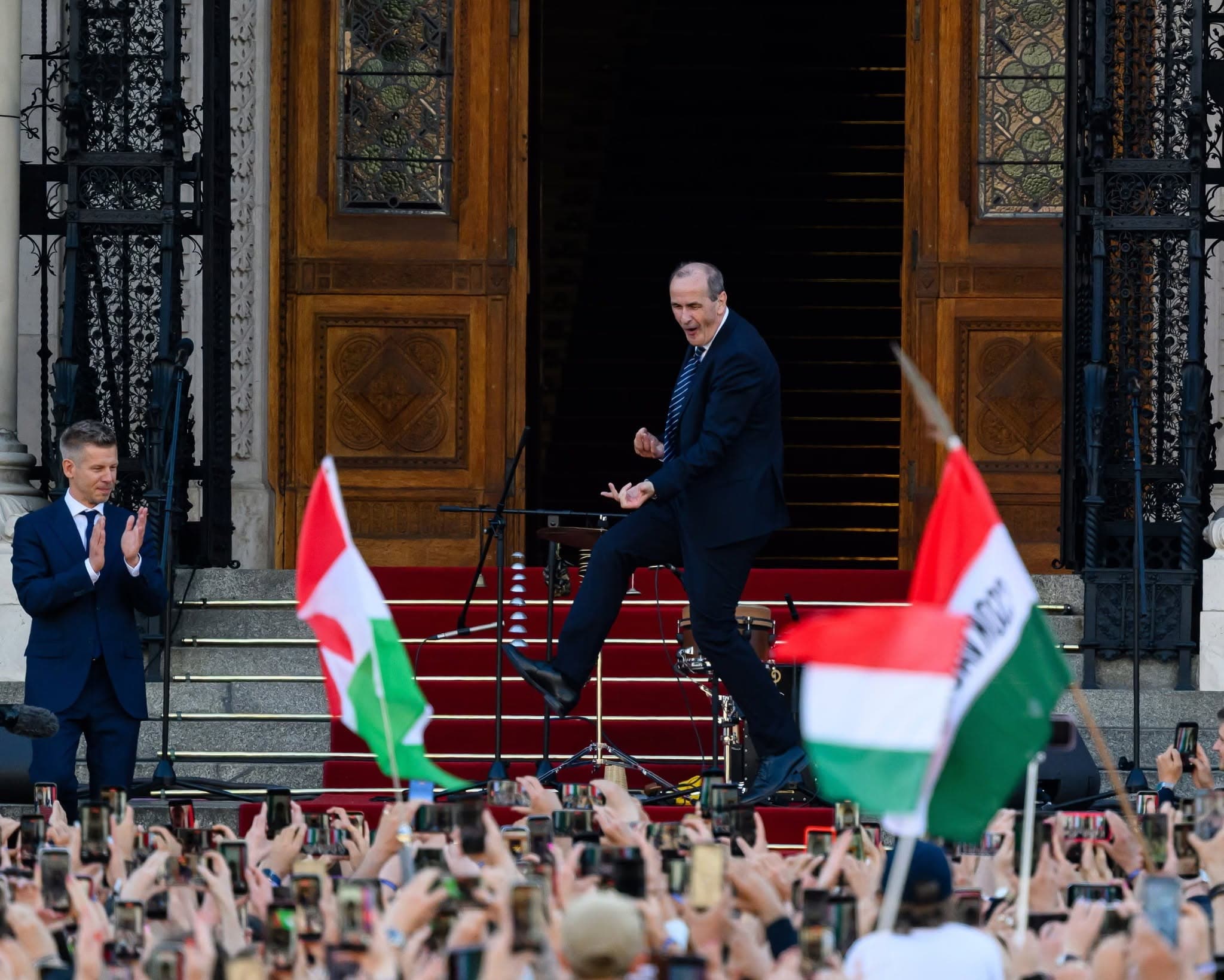 Milliárdokat csoportosítottak át az egészségügyből Vitézy homokozójába