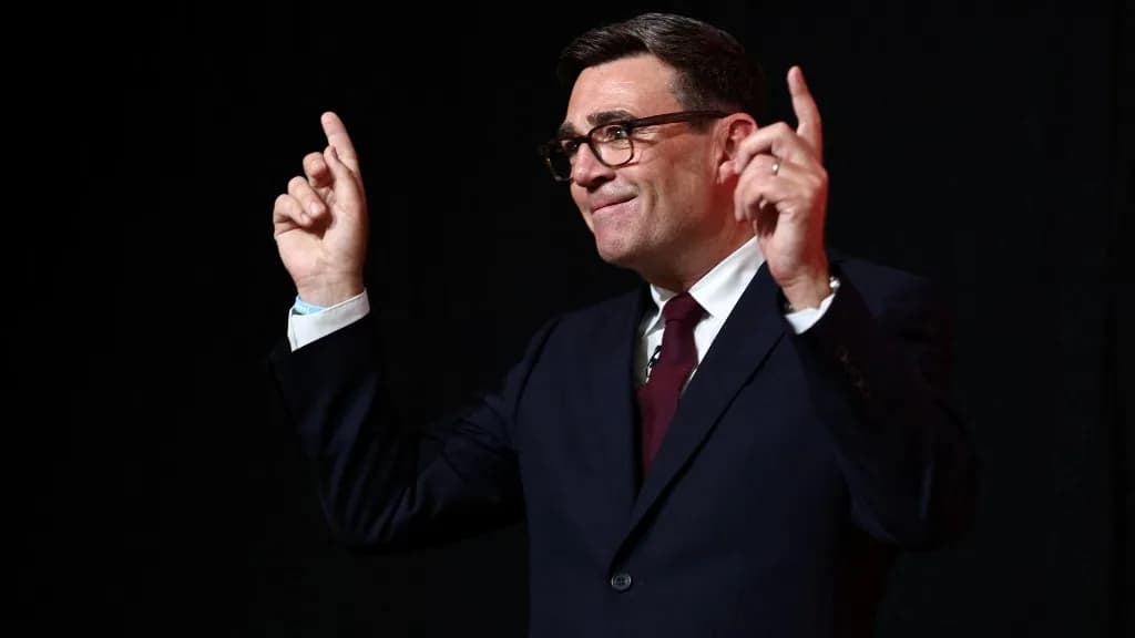 Andy Burnham átveszi a brit miniszterelnöki tisztséget
