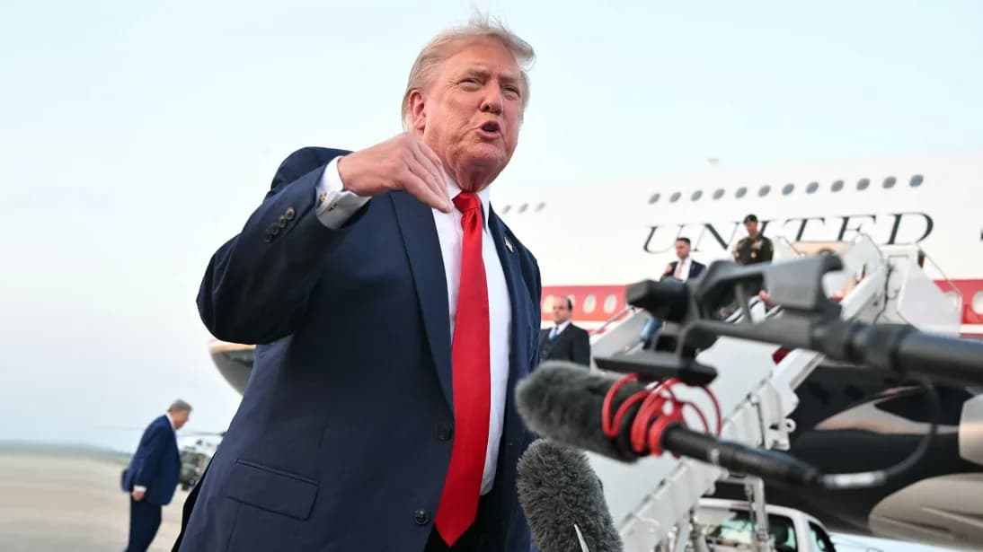 Mélyponton Donald Trump népszerűségi mutatója