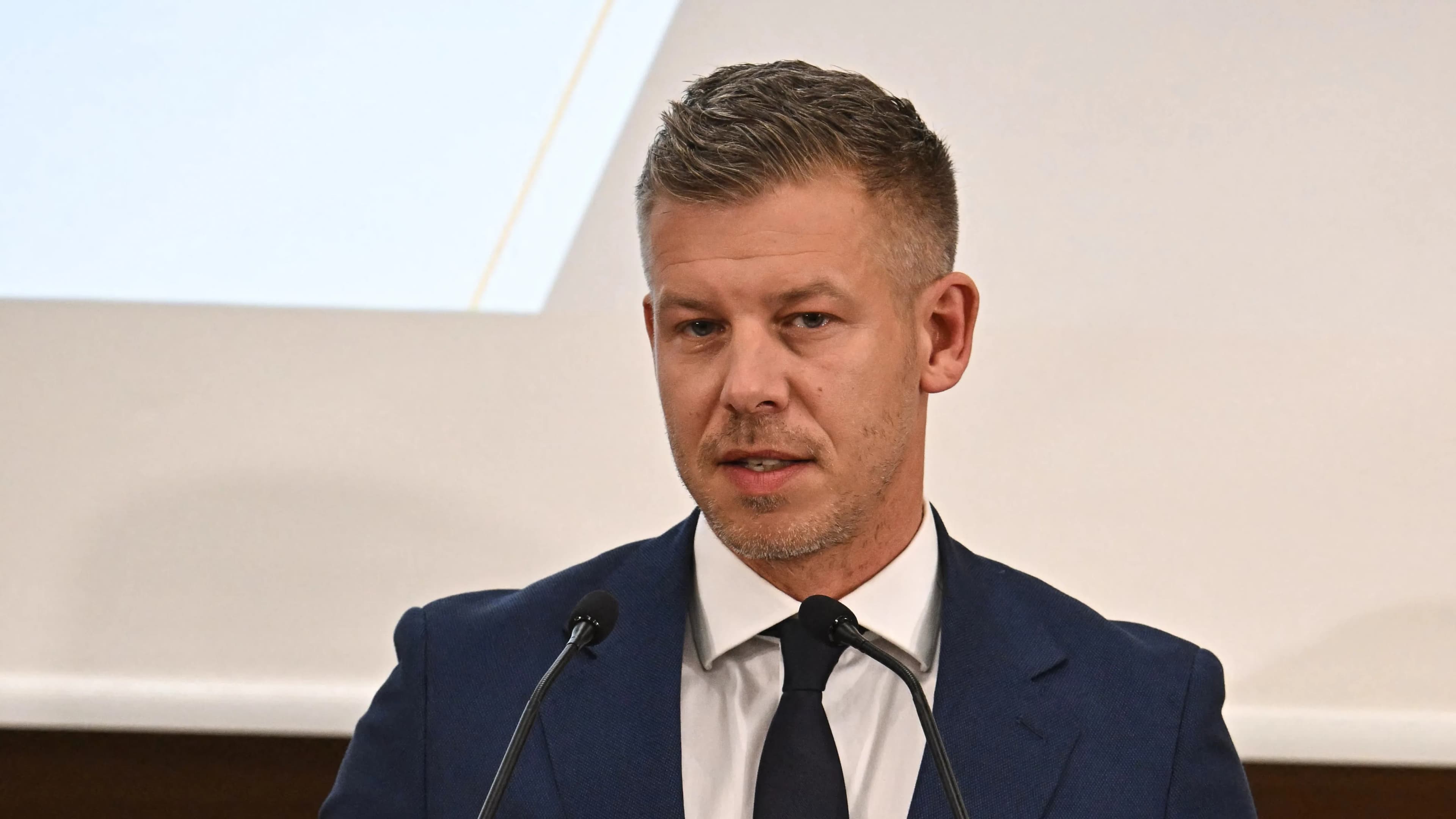 Magyar Péter: Döntéseket hozott a Védelmi Munkacsoport + VIDEÓ