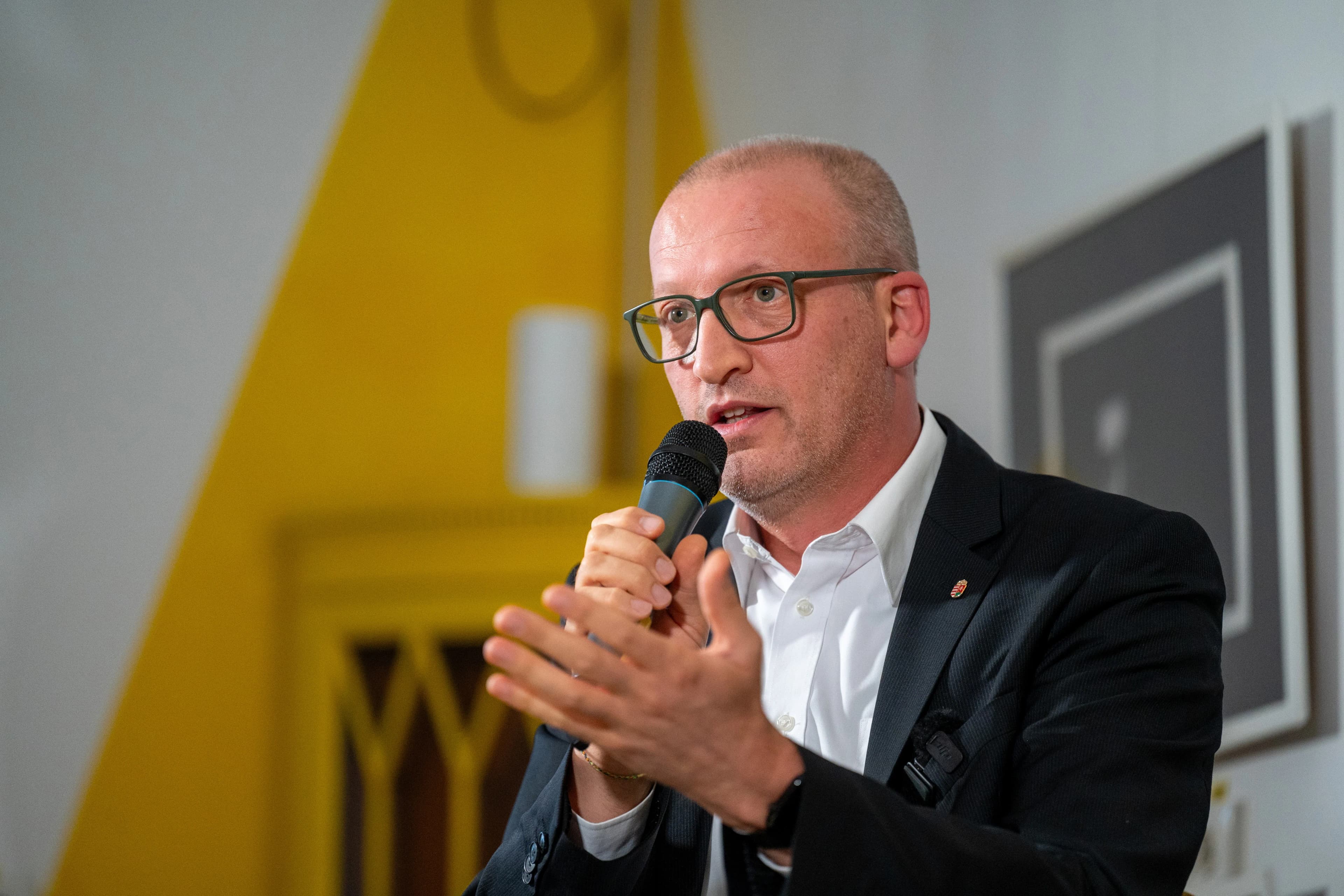 A magyar-magyar viszonyról és a támogatáspolitikáról is beszélt Tarr Zoltán Kolozsváron