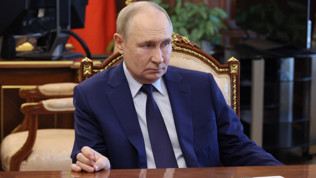 Vlagyimir Putyin Volodimir Zelenszkij nélkül tárgyalna Ukrajna jövőjéről