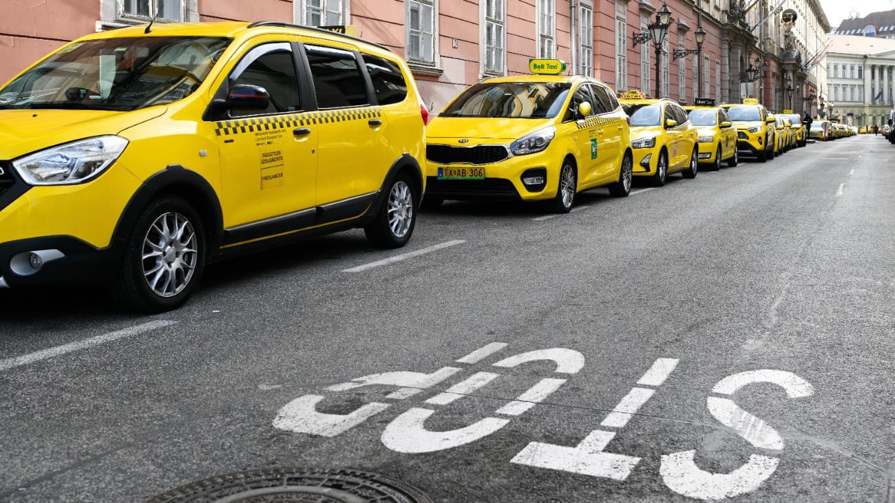 Taxizás, közlekedés, vasút: nagy változások léptek életbe szombattól