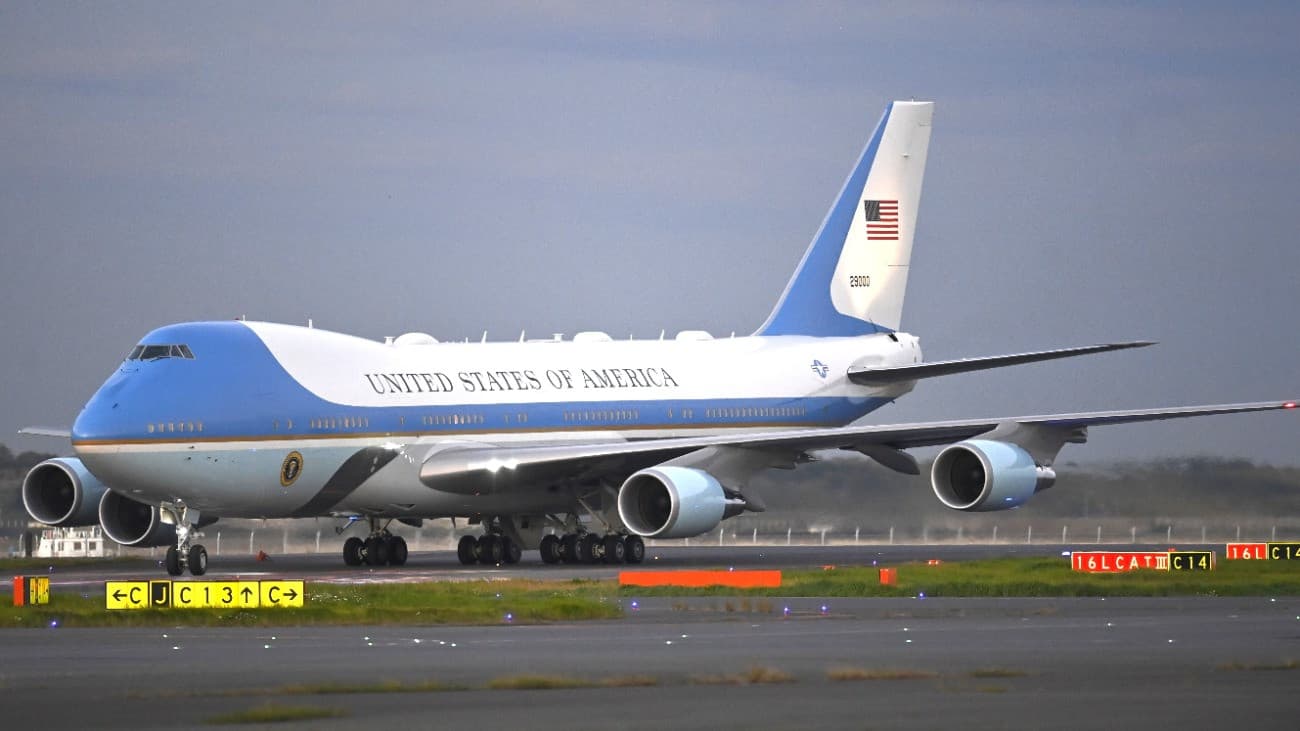 Kiderült, miért kérhetett gépcserét Donald Trump a NATO-csúcs után