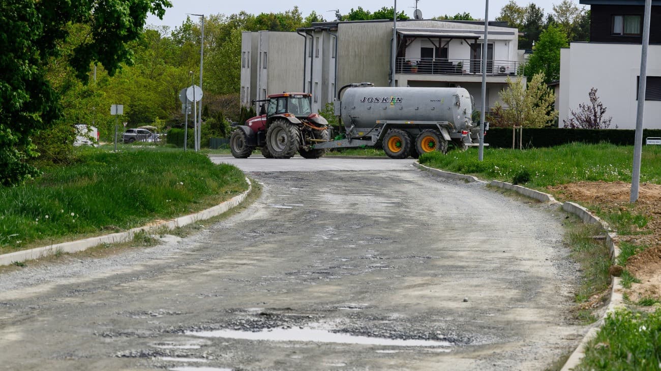 Azbesztszennyezés: a védekezési költség jelentős részének megtérítésére pályázhatnak az önkormányzatok