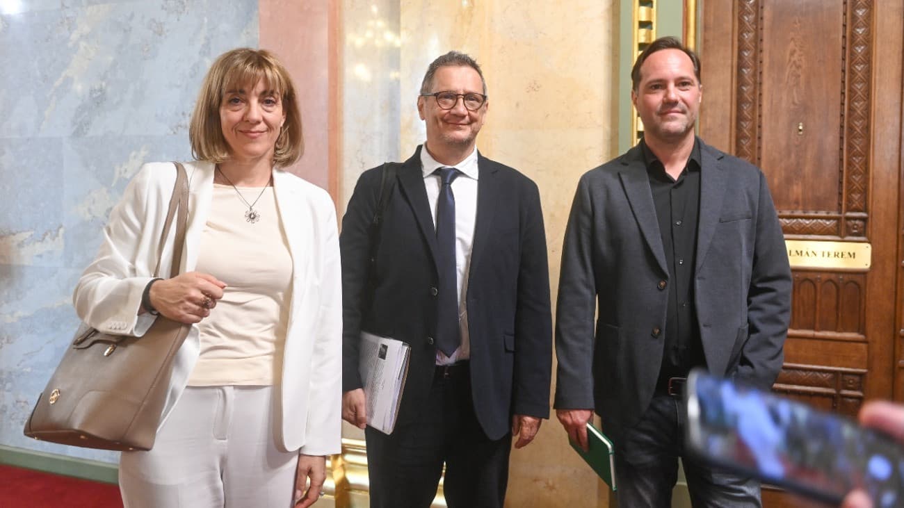 Tagokat választott a parlament a Független Közmédia Testületbe, elnököt a fórum élére