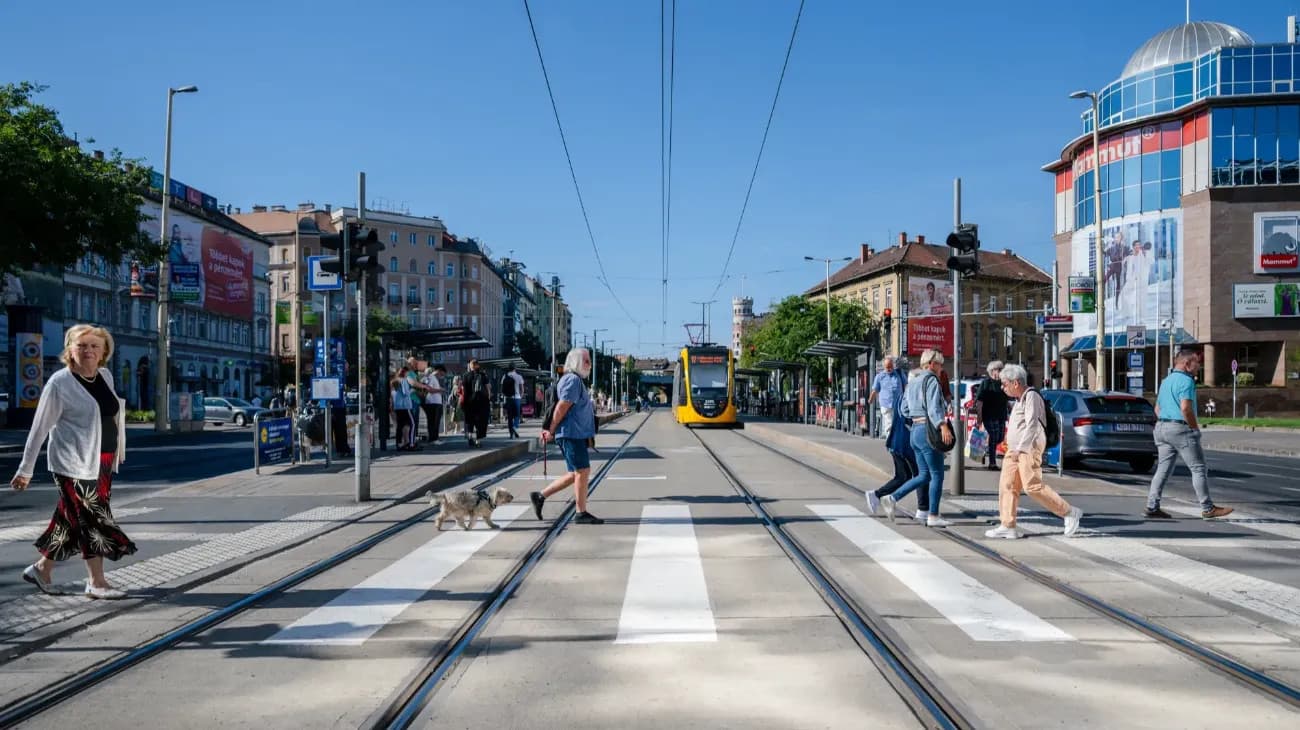 Biztonságosabb lett a budai Széna tér