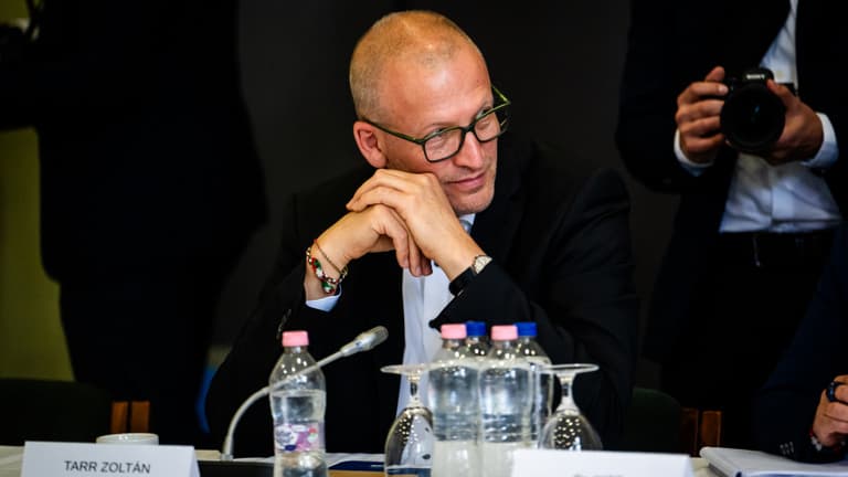 Tarr Zoltán a népművészet nagyjainak és fiatal tehetségeinek adott át díjakat