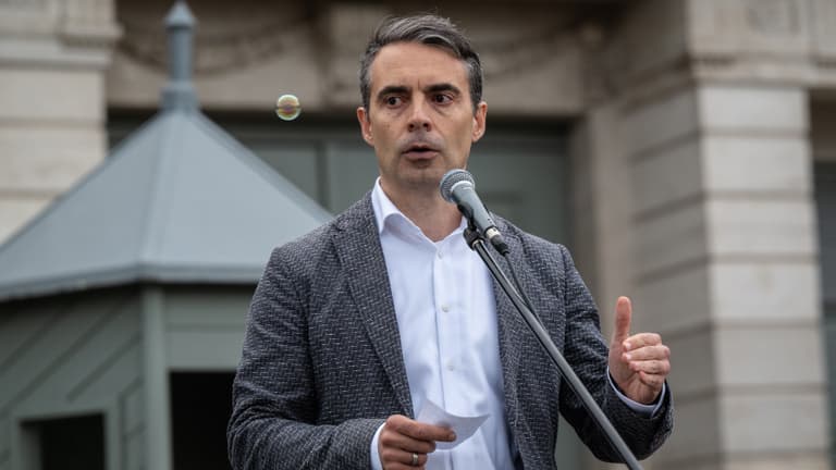 Vona Gábor Kövér László tettét egyszerű bunkóságnak nevezte, majd alaposan odaszúrt a Fidesznek
