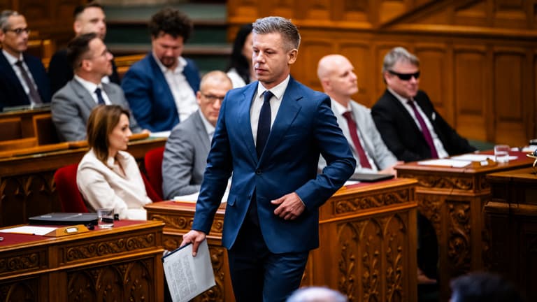 Nagy visszatérő a parlamentben, eddigi legfontosabb állomásához érkezett Magyar Péterék legnagyobb vállalása