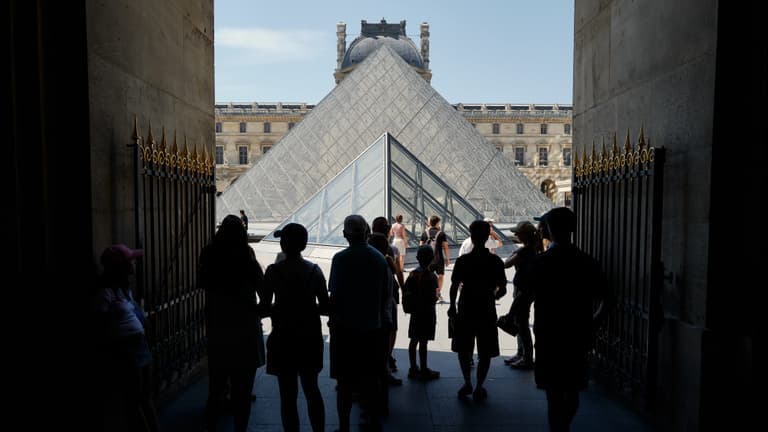Drasztikus lépésre szánta el magát el a Louvre, mindent elvisznek az egyik legpompásabb terméből
