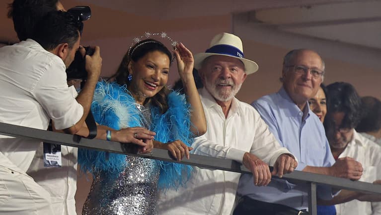 A brazil first lady szerint luxusutazásai a munkája része, a kritizálók pedig nőgyűlölők