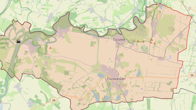 A Tiszába csúszott egy autó Tiszadobnál
