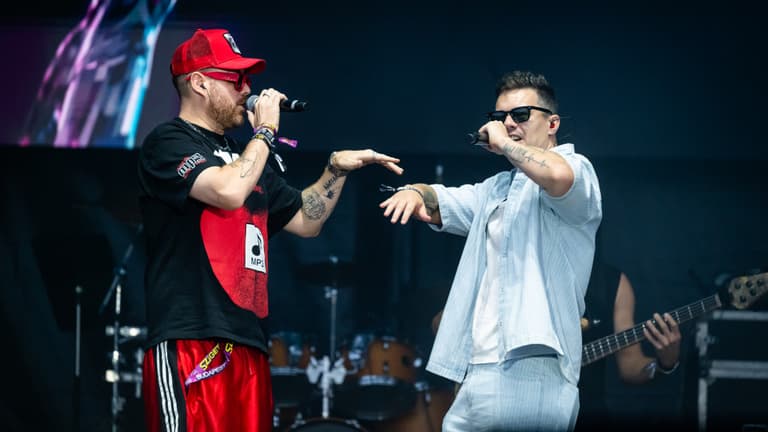 Fluor Tomi a Sziget színpadán: Legyünk minden kormánnyal szemben kritikusak