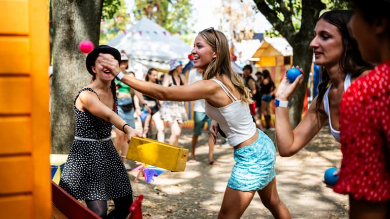 Elstartolt az idei Sziget, csak kapkodjuk a fejünket, annyi az újdonság
