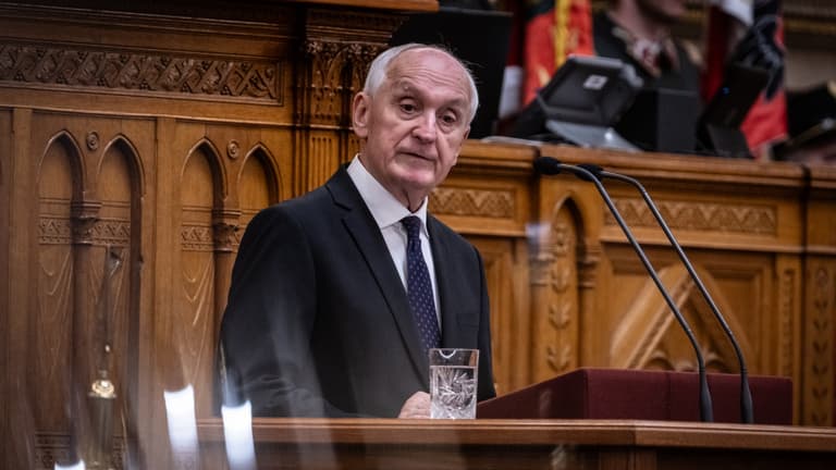 Hivatalba lépett Baka András, Magyarország új köztársasági elnöke