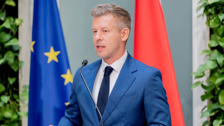 Több milliárd euró sorsáról tárgyal Magyar Péterrel az Európai Tanács elnöke Budapesten