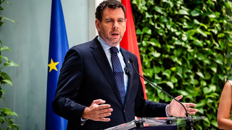Vitézy Dávid: Valótlan információkat terjeszt Navracsics Tibor után már Balatonfüred fideszes polgármestere is