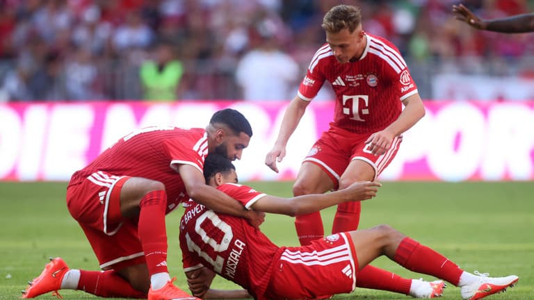 Összeesett a pályán a Bayern sztárfutballistája, a klub titkolózik az állapotáról