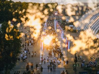 Fesztiválra szállt por – Kedvenc fotóink a 2026-os Szigetről