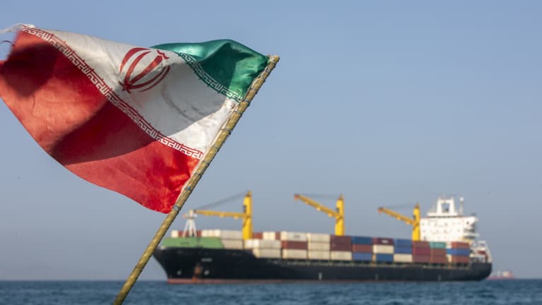 Zárva marad a Hormuzi-szoros: Irán kemény feltételt szabott az Egyesült Államoknak