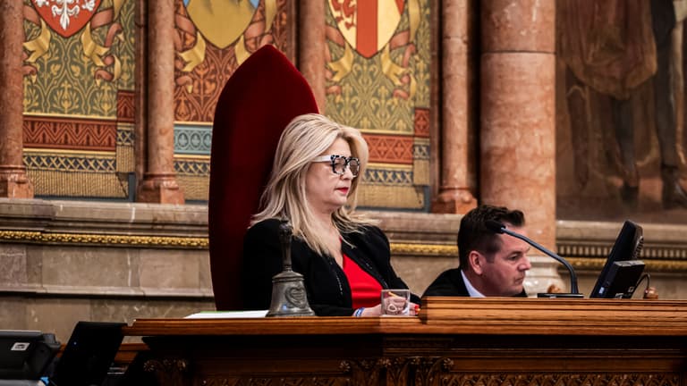 Átalakul az Országgyűlés: teljesen új rendben fognak ülésezni a képviselők