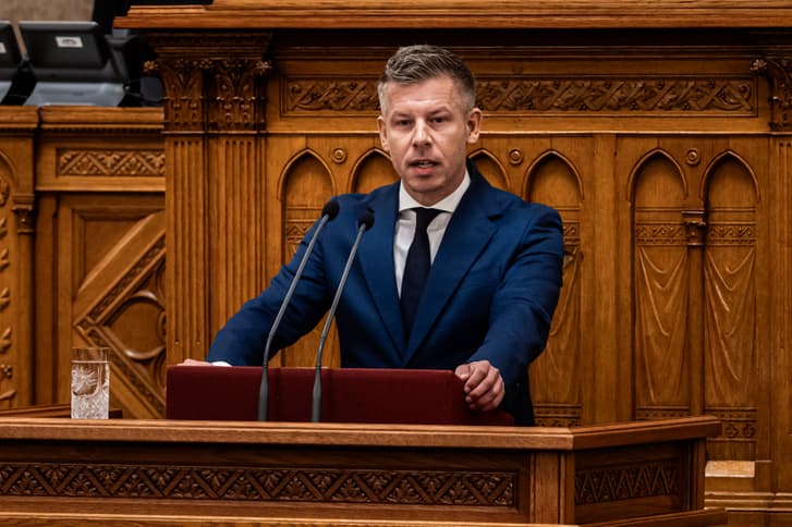 Magyar Péter Paksról beszélt, majd egyből odaszúrt Toroczkai Lászlónak