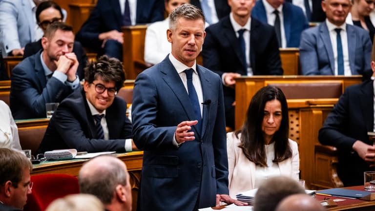 Bekeményítenek Magyar Péterék, teljesen új szabályok jönnek a vagyonelkobzásban
