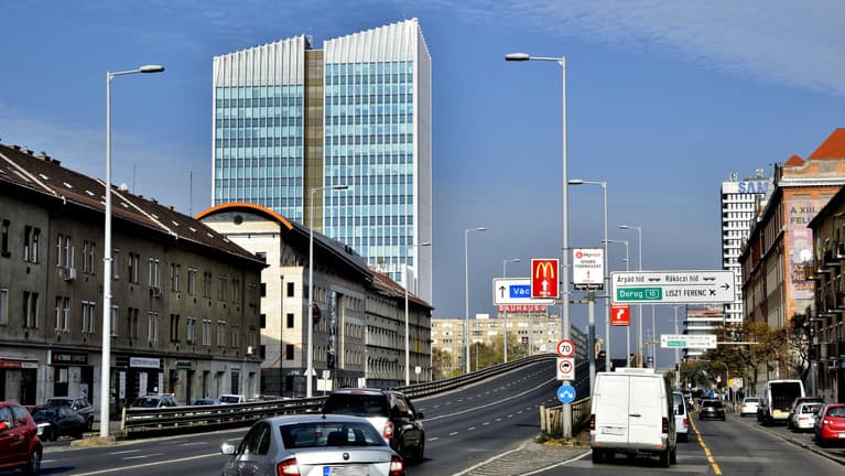 Újabb kerületben korlátoznák az Airbnb-t, szigorúbb szabályozás készülhet