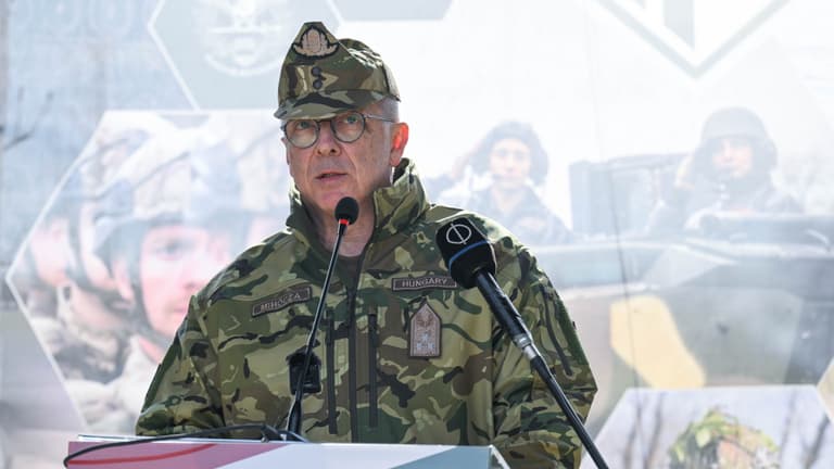 Baka András felmentette a vezérkari főnök helyettesét