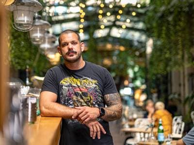 „Texasban egy hónapig napi három BBQ-helyet ettem végig” – Interjú Kelemen Áron séffel