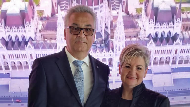 A Tisza Párt képviselője a nyilvánossághoz fordult: nem ő Fásy Ádám felesége