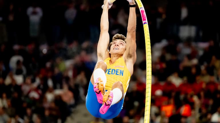 Armand Duplantis Budapesten is verhetetlen, hiba nélkül söpörte be az atlétikai világdöntőt