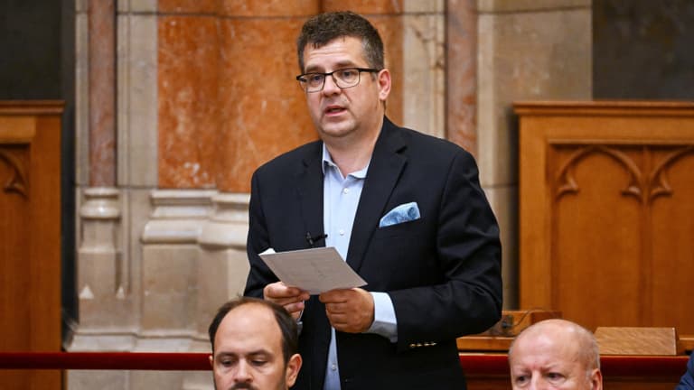 Hack Péter: Megsérthették Seszták Miklós mentelmi jogát, elhamarkodott lehetett az őrizetbe vétel