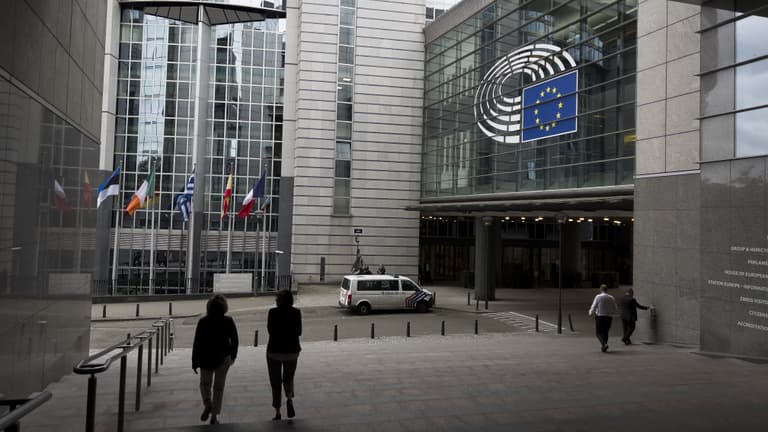 Az Európai Parlament épülete mellett történt lövöldözés, egy ember meghalt