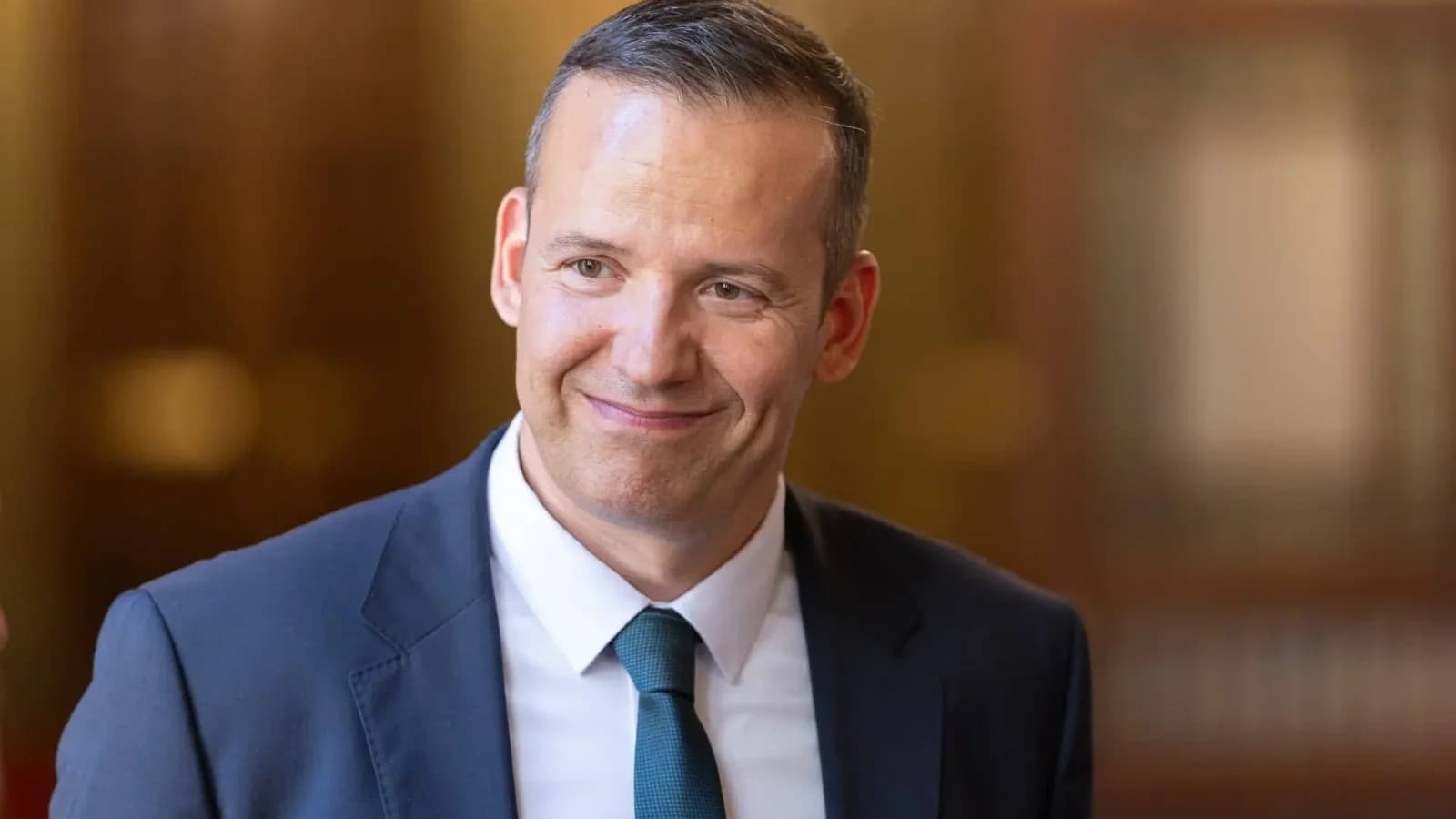Toroczkai László népszerűsége beérte Orbán Viktorét