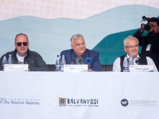 Itt folytathatja Orbán Viktor