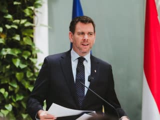 Feljelentést tett Vitézy Dávid minisztériuma Lázár János döntése miatt