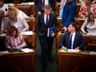 Magyar Péter: „Békében szeretnénk élni, ehhez saját erő is kell”