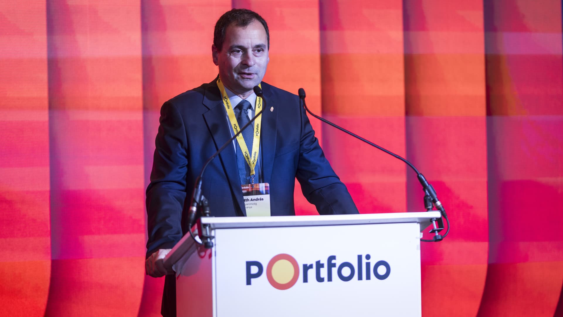 Megszólalt Tótth András: cáfolja, hogy a debreceni vita miatt mondott volna le