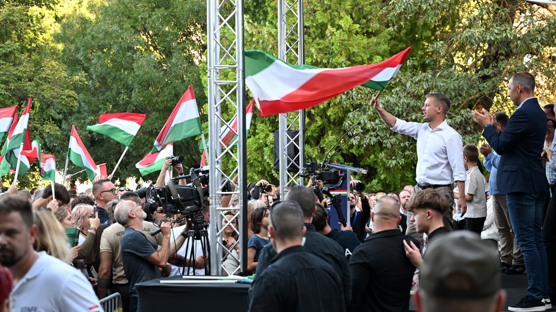 Tisza-kormány: elengedhetik az önkormányzatok szolidaritási adójának egy részét